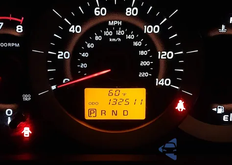 2011 Toyota Rav4 из США, поврежденный, VIN 2T3ZF4DV4BW076774